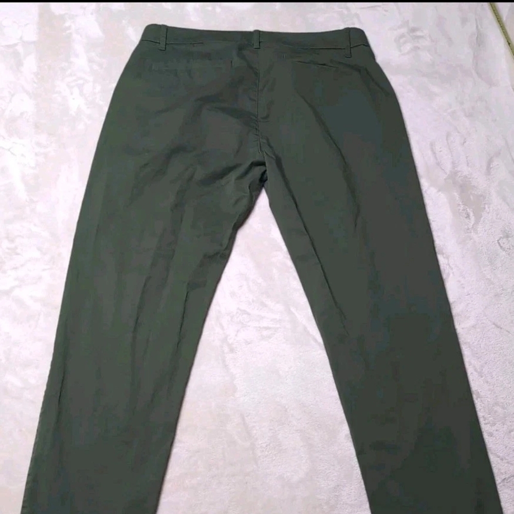 J.Crew slim boyfriend chino Women's army green pants size 30